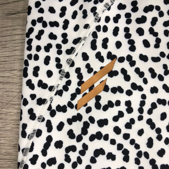 DOYOUEVEN Excel White Speckled High Waist Leggings - Picture 15 of 16